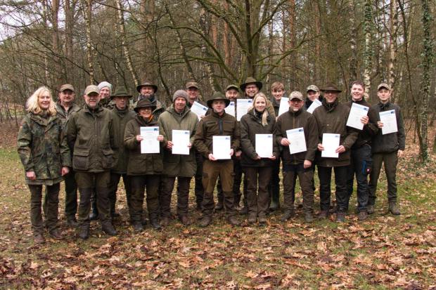 Die Jägerschaft gratuliert 19 Jungjägern zur bestandenen Prüfung 2019